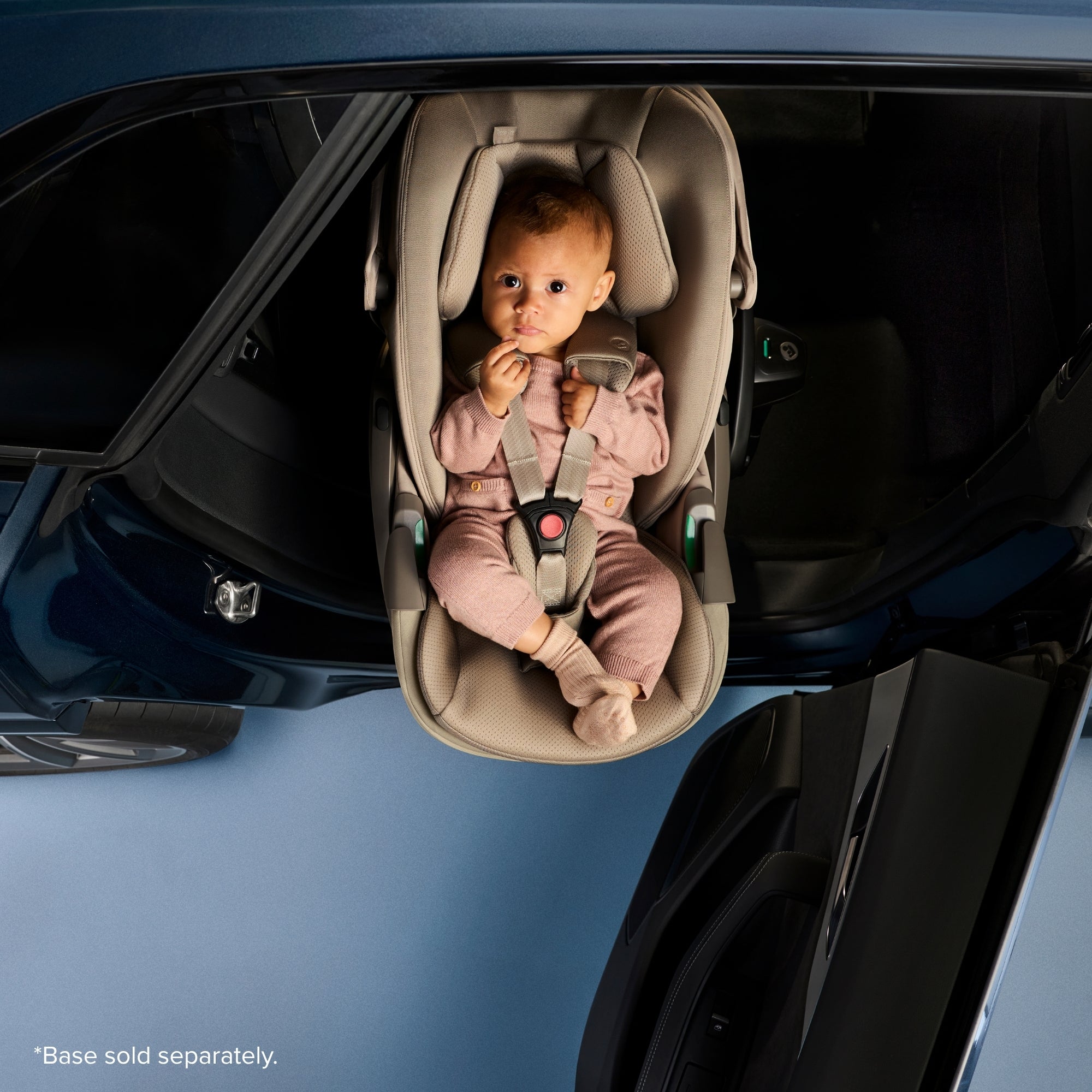 Maxi-Cosi Pebble Slide Pro Car Seat