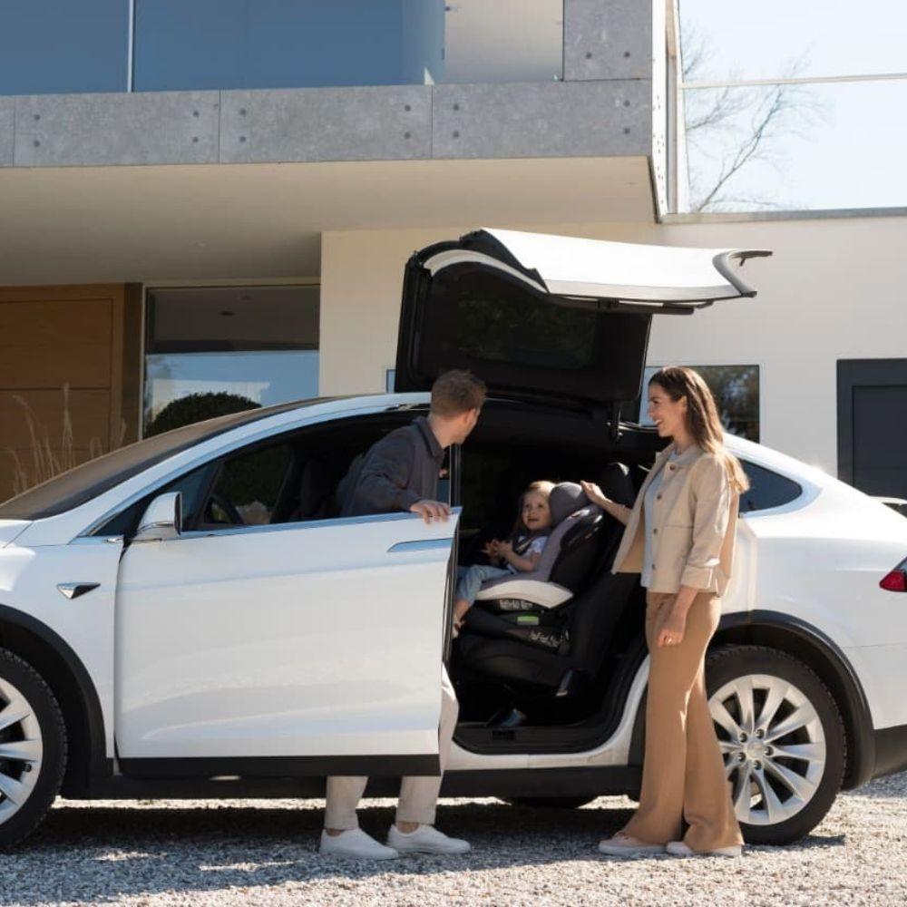 Forward Facing Car Seats | PramFox Singapore