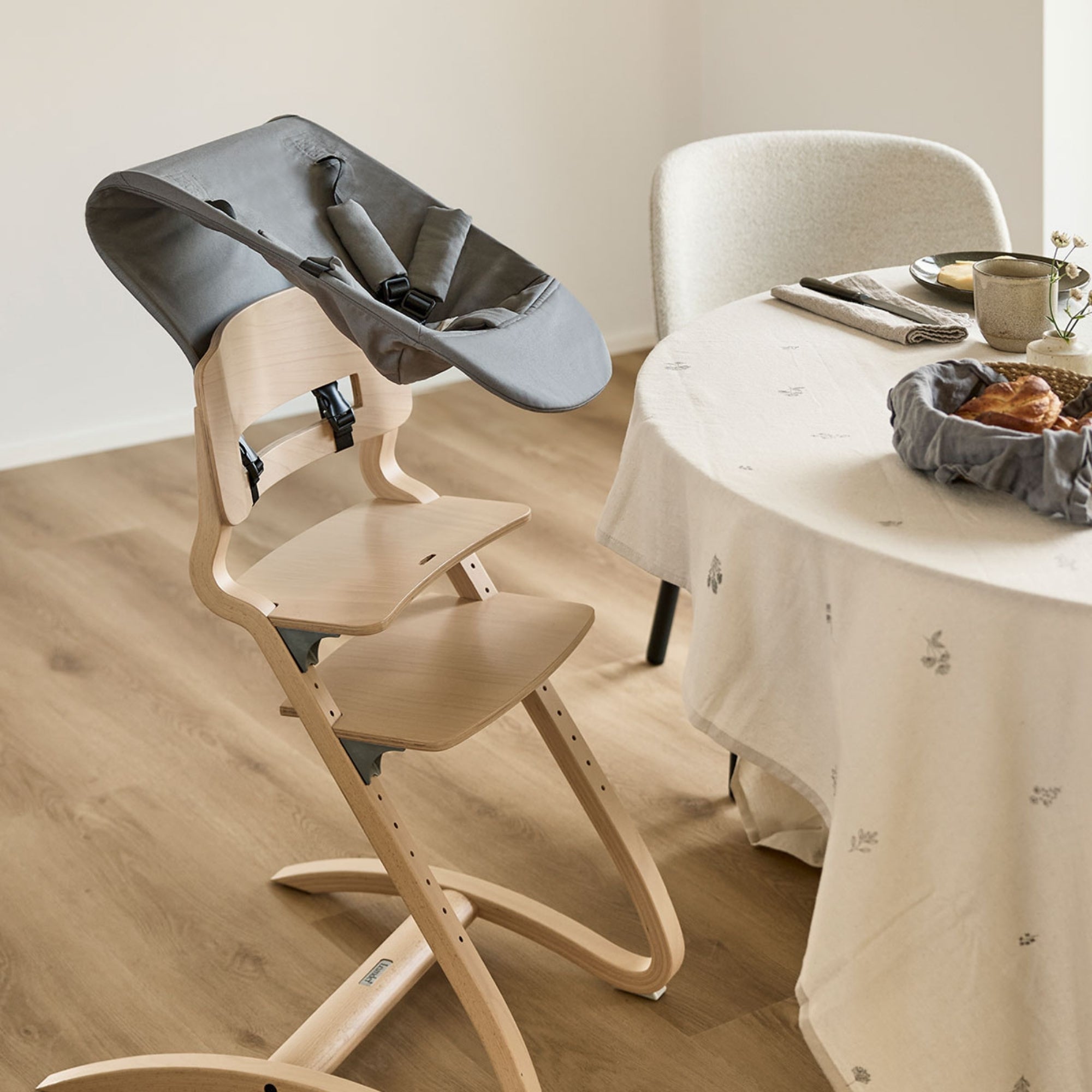 Leander High Chair Newborn Seat